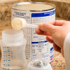 عرضه شیرخشک بدون کد ملی نوزاد ممنوع است/برخورد با داروخانه متخلف