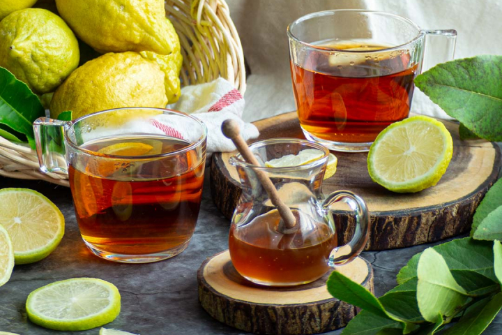 ۱۲ خواص چای لیمو عسل برای بدن 