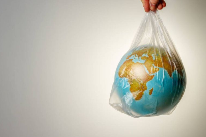 ادارات البرز موظف به کاهش مصرف کیسه‌های پلاستیکی شده‌اند