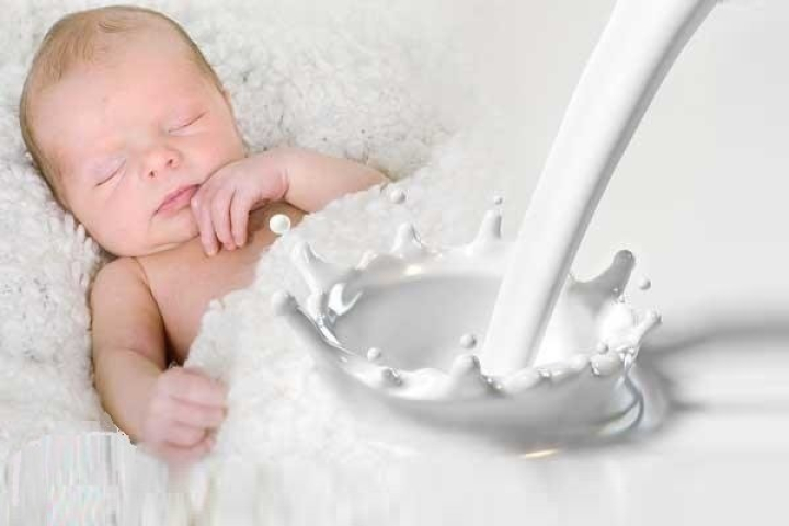 شیر مادر میکروب های سالم تری را برای نوزادان تامین می‌کند