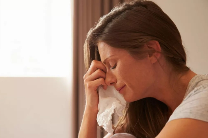 تأثیر بوی اشک زنان بر شدت پرخاشگری مردان