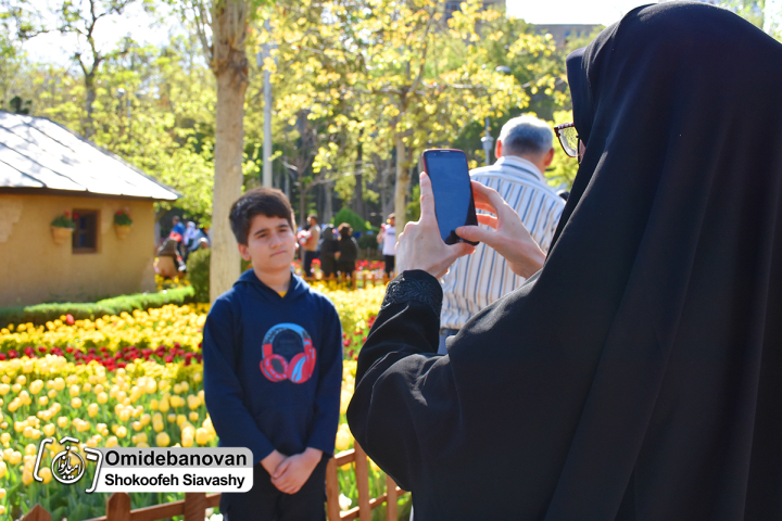 توجه به حجاب در دهمین جشنواره لاله‌های کرج قابل تقدیر است